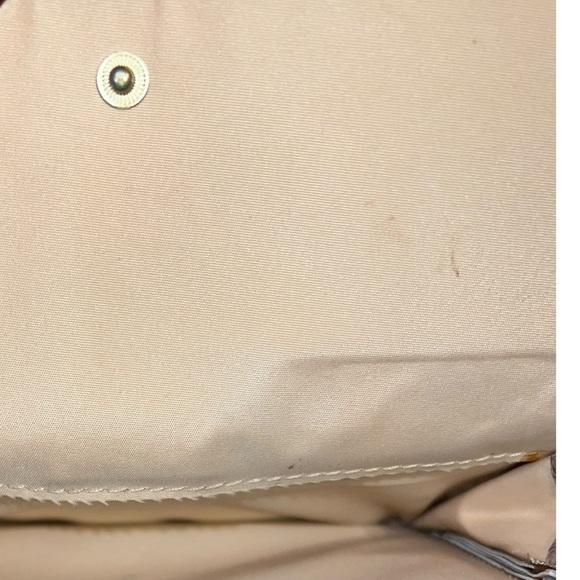 Liz Claiborne Silver Embossed Satchel & Matching Wallet Set - Picture 9 of 11